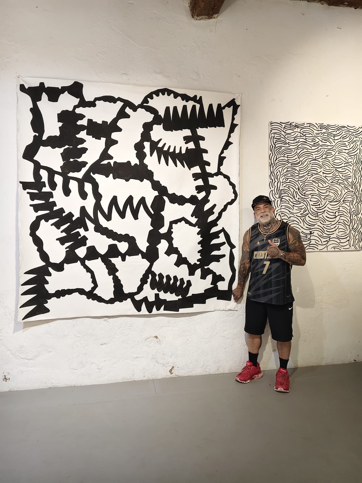 LLUEVE PAREDES Art Gallery, vista 2